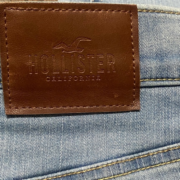 Hollister Light Blue Denim Jeans - Picture 7 of 10